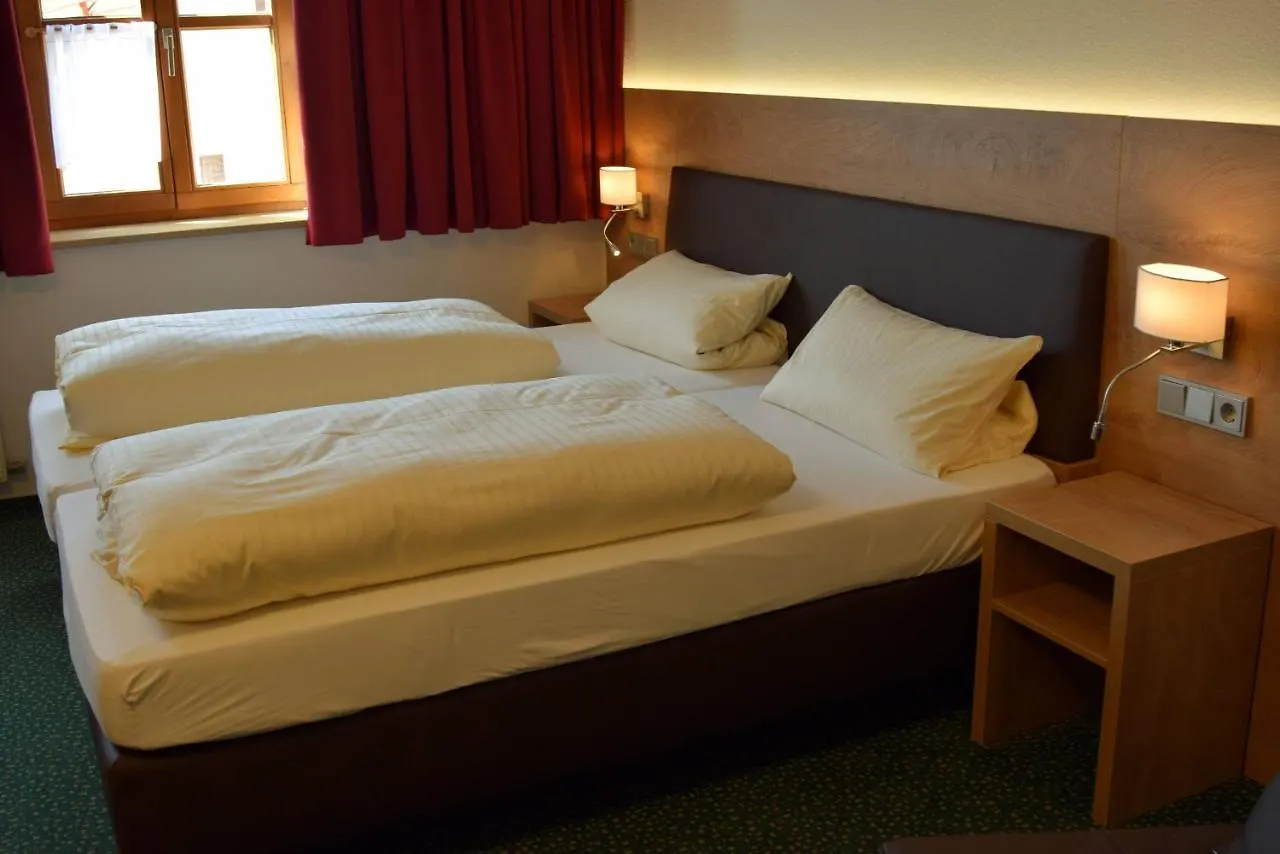 Hotel Gasthof Zum Loewen Velburg